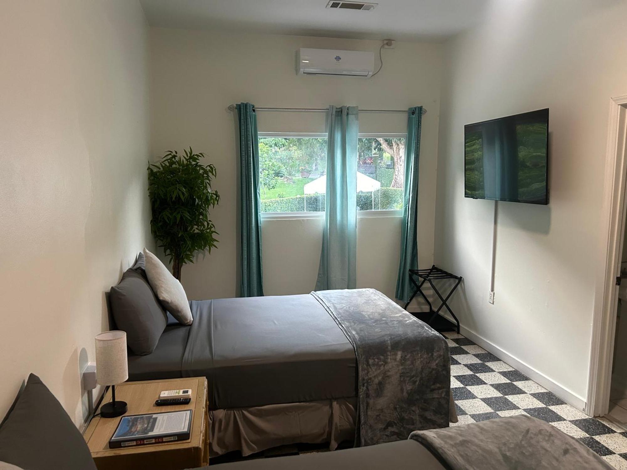 The Royal Nest Trinidad Bed and Breakfast Diego Martin Buitenkant foto