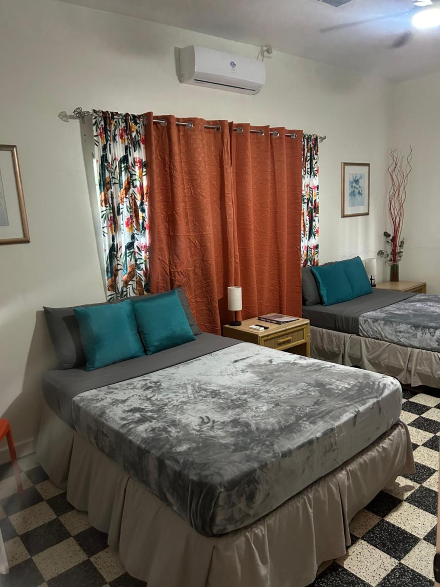 The Royal Nest Trinidad Bed and Breakfast Diego Martin Buitenkant foto