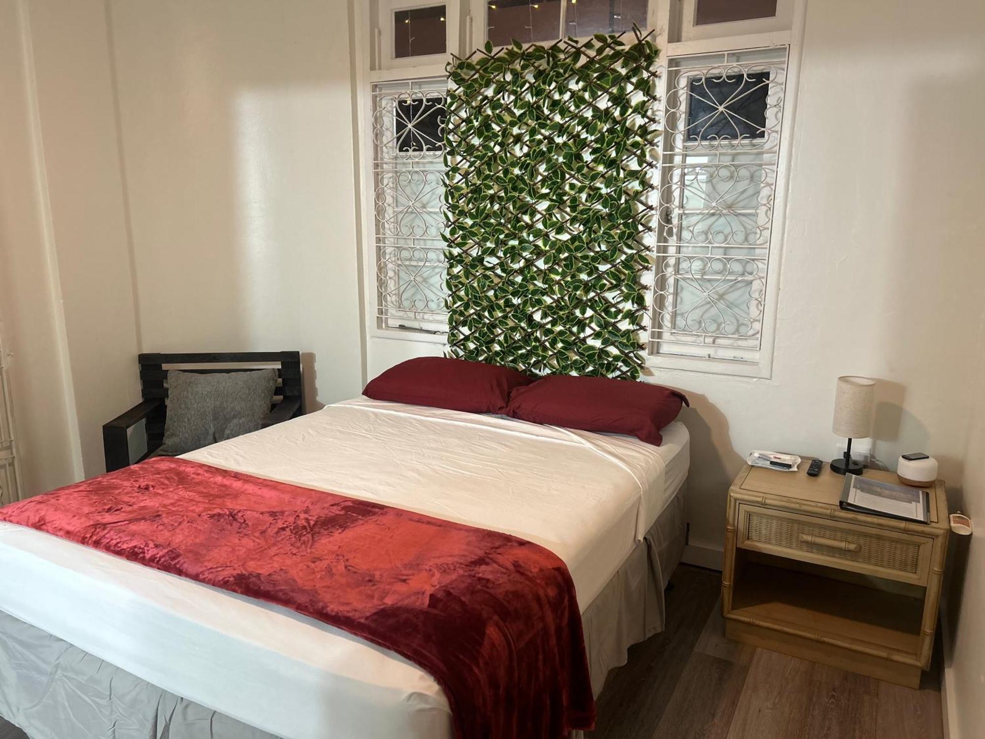 The Royal Nest Trinidad Bed and Breakfast Diego Martin Buitenkant foto